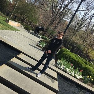 Meet your Posher, Daniel